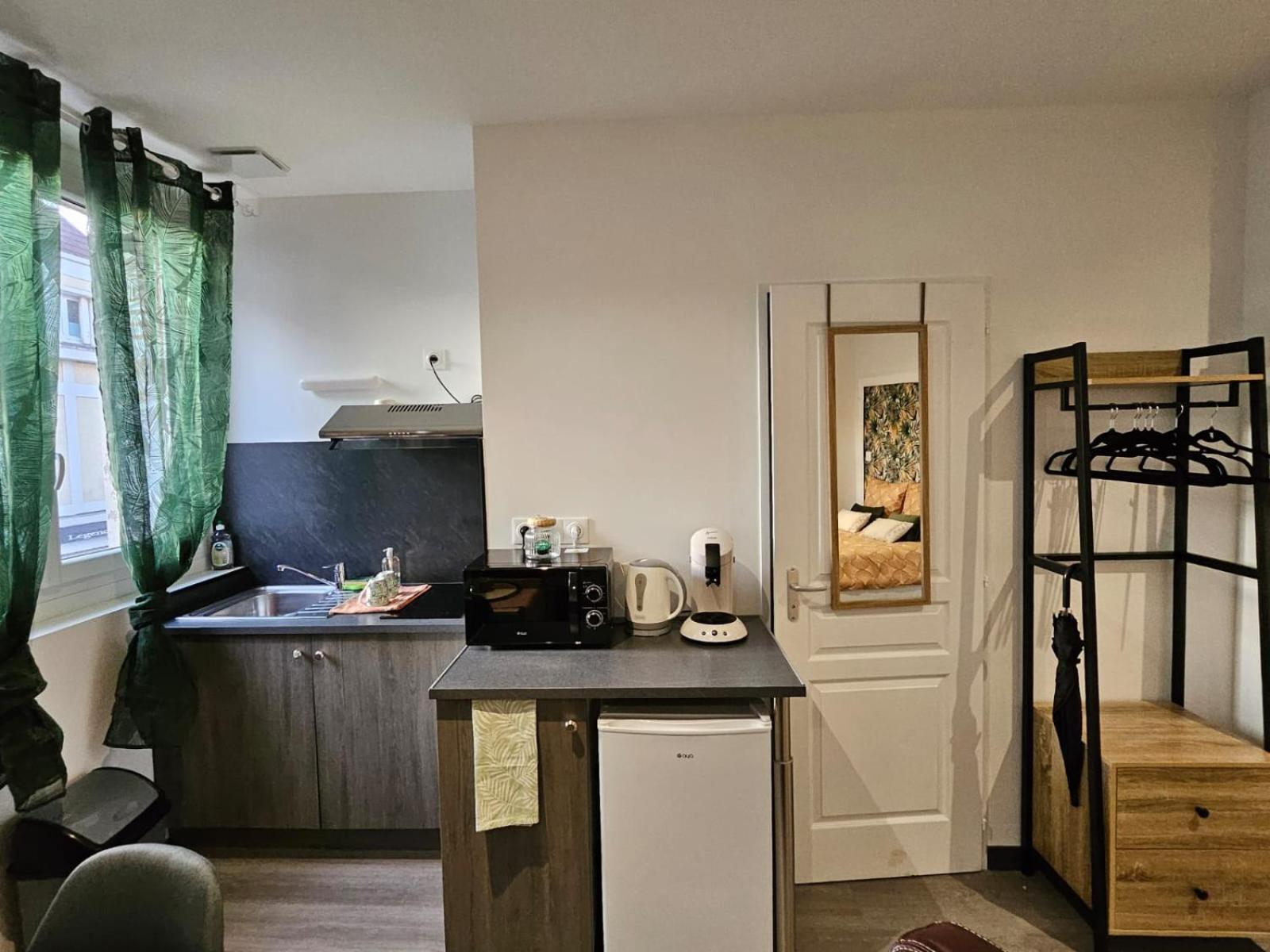 Nassau2 F1 Apartman Beauvais Kültér fotó