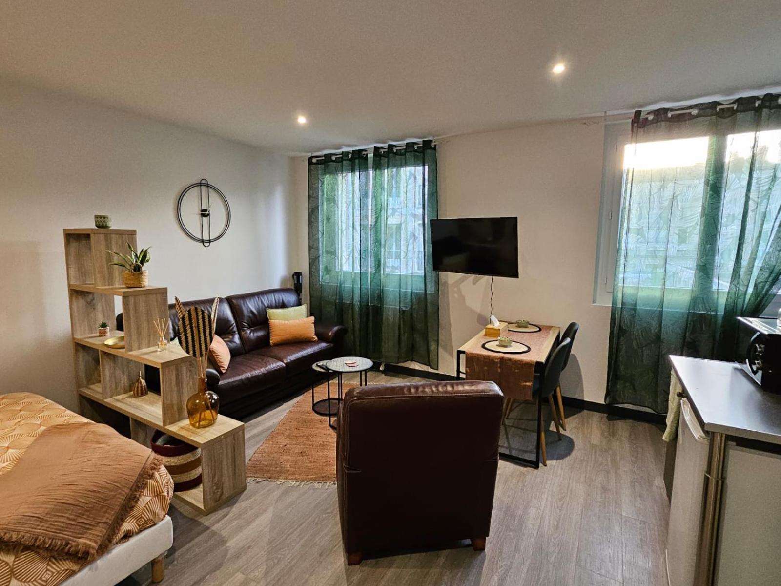 Nassau2 F1 Apartman Beauvais Kültér fotó