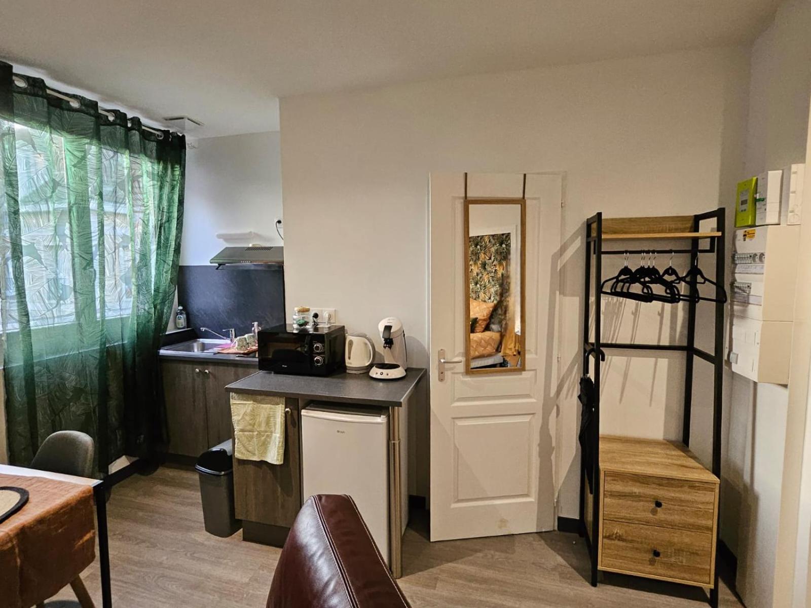 Nassau2 F1 Apartman Beauvais Kültér fotó